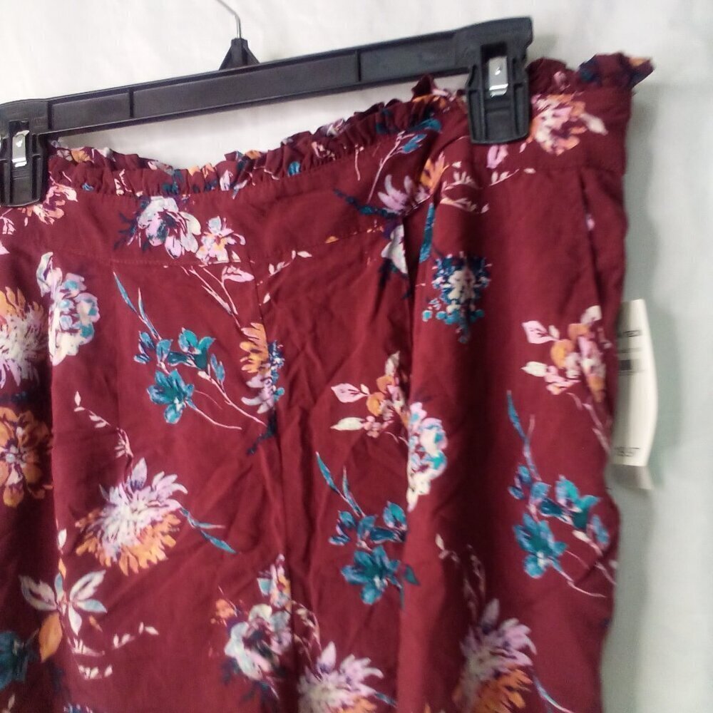 Abound Shorts Women L Casual Pull On Pockets Floral Red Blue Orange - Picture 7 of 13